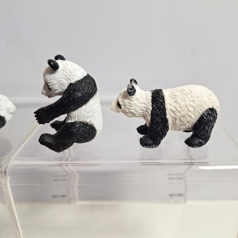 Safari Ltd Panda 4 Figures Miniature 2" Standing Sitting Holding Eating Bamboo - Picture 7 of 11